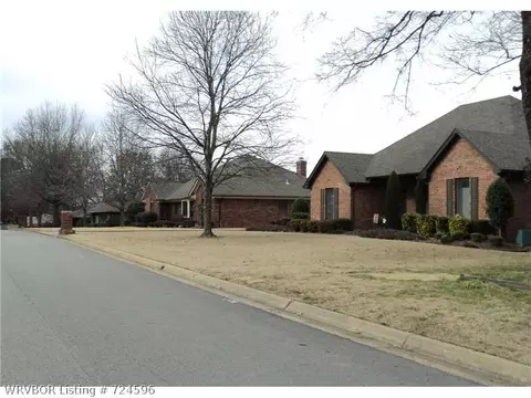 3927 S S St, Fort Smith, AR 72903 photo 4