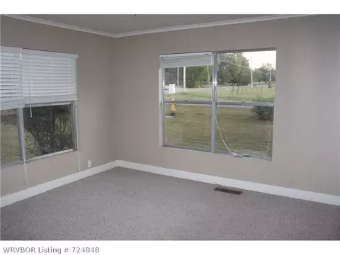 404 Nixon St, Lavaca, AR 72941 photo 10