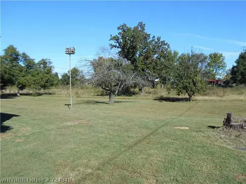404 Nixon St, Lavaca, AR 72941 photo 14