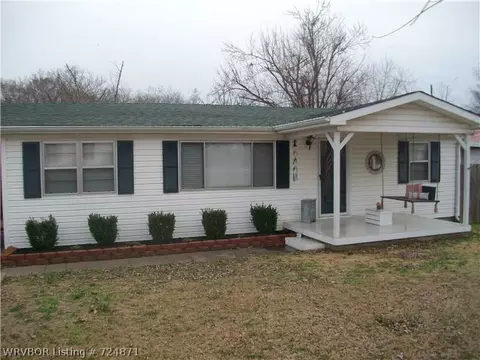 607 Church St, Barling, AR 72923 photo 1