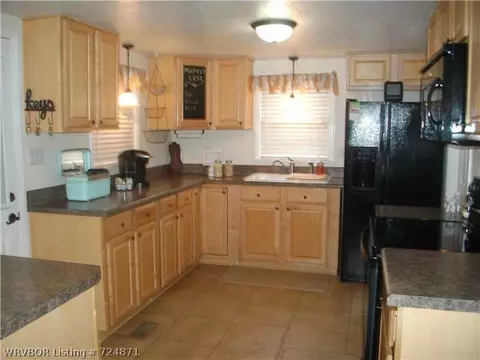 607 Church St, Barling, AR 72923 photo 5