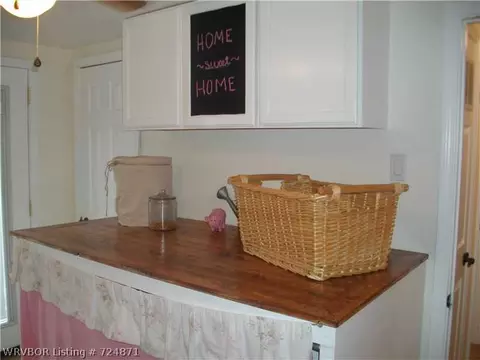 607 Church St, Barling, AR 72923 photo 9