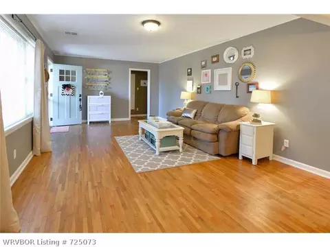 1608 S Burnham Rd, Fort Smith, AR 72903 photo 5