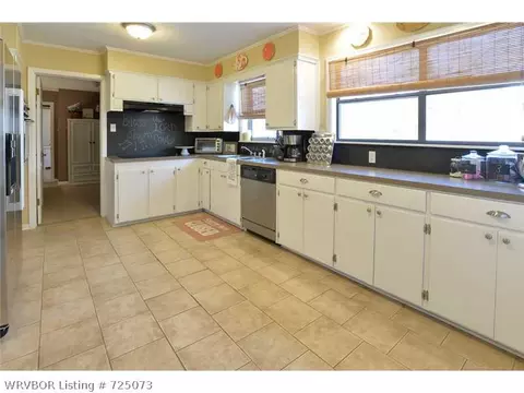 1608 S Burnham Rd, Fort Smith, AR 72903 photo 8