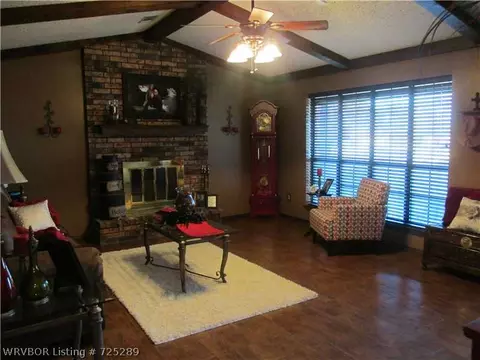 302 Dillon Cir, Pocola, OK 74902 photo 3
