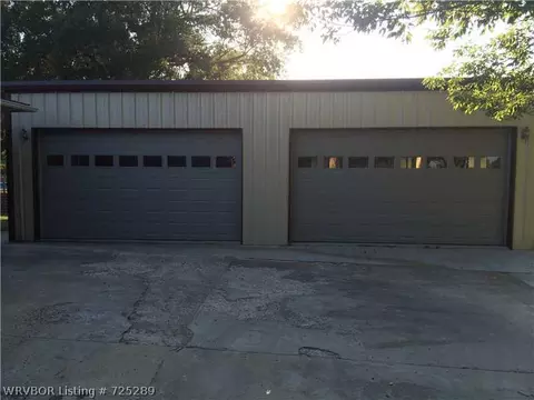 302 Dillon Cir, Pocola, OK 74902 photo 2