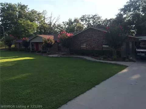 302 Dillon Cir, Pocola, OK 74902 photo 1