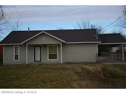 106 Marvin St, Hackett, AR 72937 photo 2