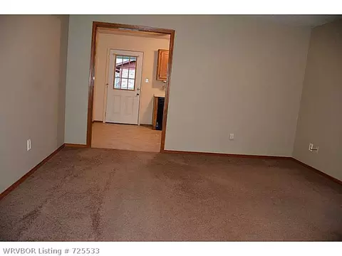 106 Marvin St, Hackett, AR 72937 photo 4