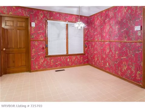 2807 S Enid St, Fort Smith, AR 72901 photo 6