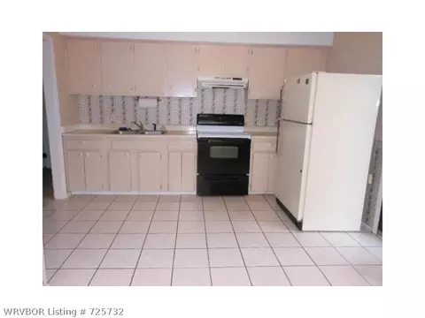 1109 N St, Barling, AR 72923 photo 2