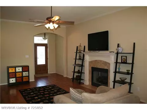 904 Laurel Way, Alma, AR 72921 photo 3