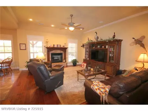 12813 Limestone Dr, Fort Smith, AR 72916 photo 4