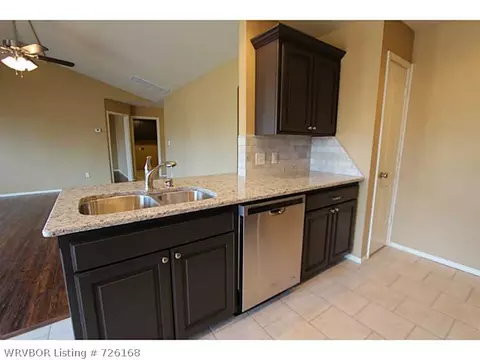 433 Mildred Ct, Alma, AR 72921 photo 6