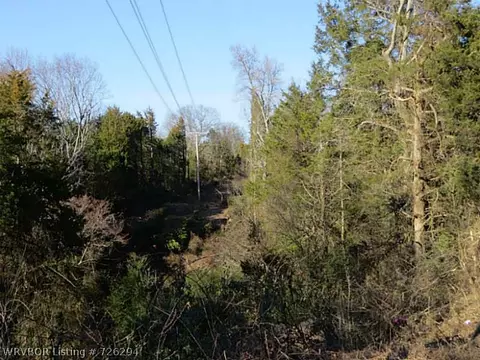 4301 Edwards Rd, Alma, AR 72921 photo 2