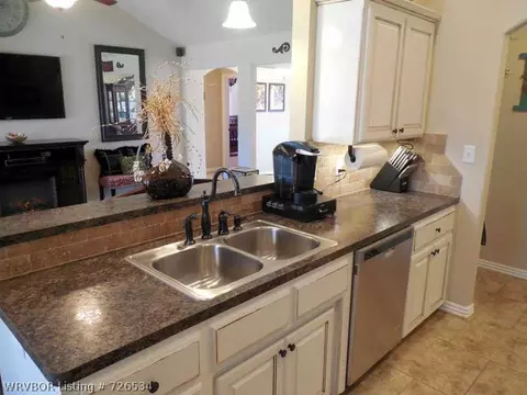 1904 Yukon Dr, Barling, AR 72923 photo 6