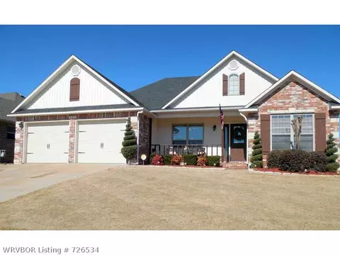1904 Yukon Dr, Barling, AR 72923 photo 1