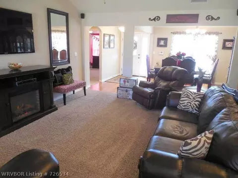 1904 Yukon Dr, Barling, AR 72923 photo 4