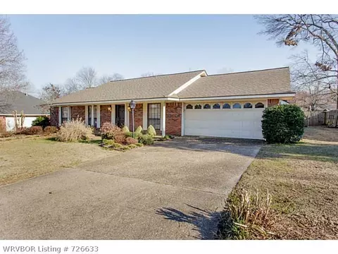 3030 Edinburgh Dr, Fort Smith, AR 72908 photo 2