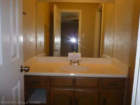 1504 Strozier Ct, Barling, AR 72923 photo 14