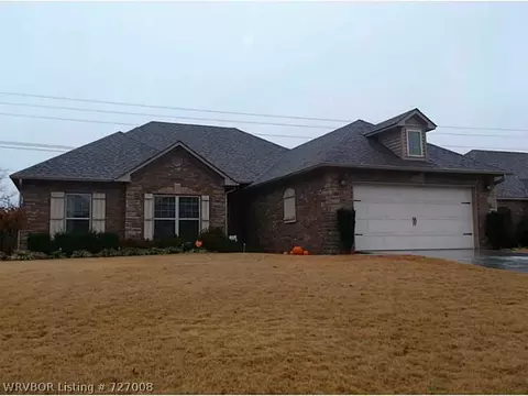 1915 Yukon Dr, Barling, AR 72923 photo 1