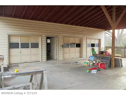 810 E Mary St, Paris, AR 72855 photo 17