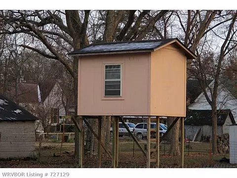 810 E Mary St, Paris, AR 72855 photo 13