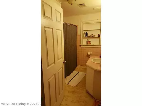 810 E Mary St, Paris, AR 72855 photo 12