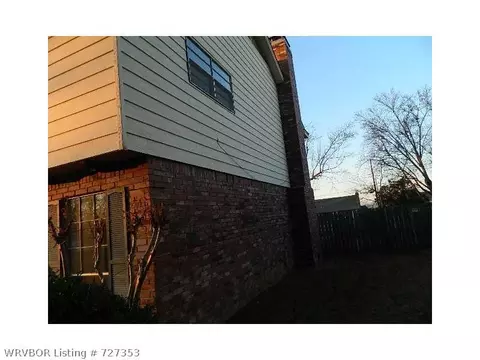 7609 Horan Dr, Fort Smith, AR 72903 photo 2