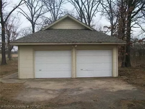 2108 Luxury Ln, Lavaca, AR 72941 photo 8