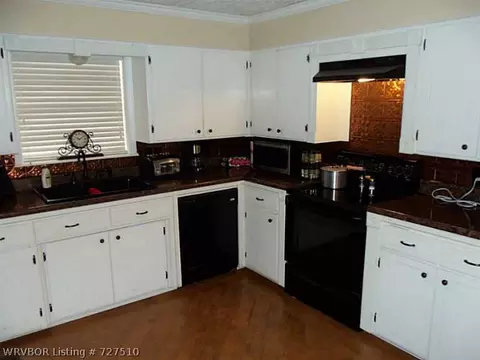 400 E Broadway St, Huntington, AR 72940 photo 8