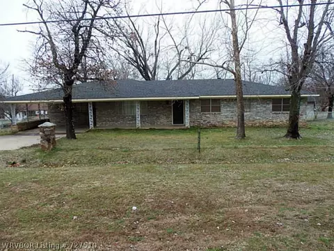 400 E Broadway St, Huntington, AR 72940 photo 1