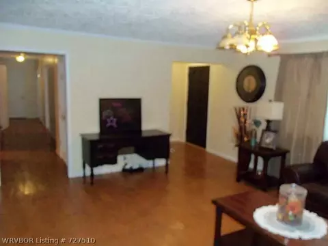 400 E Broadway St, Huntington, AR 72940 photo 4