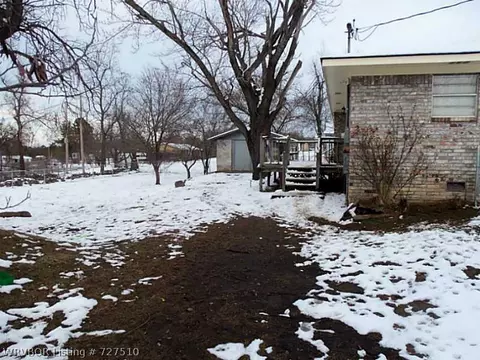 400 E Broadway St, Huntington, AR 72940 photo 17