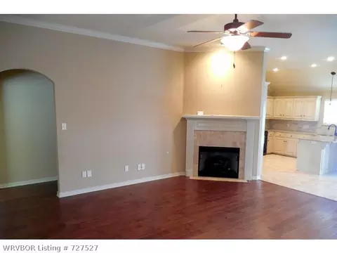 5605 Thomas Rd, Fort Smith, AR 72916 photo 3