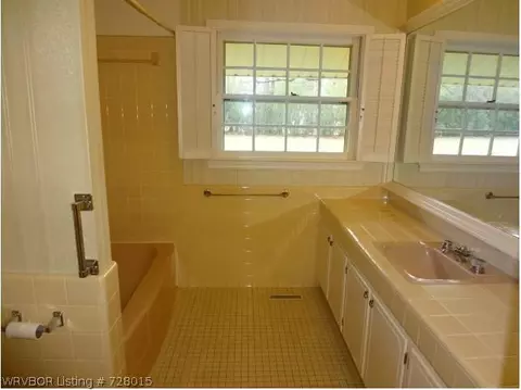 5301 East Valley Rd, Fort Smith, AR 72903 photo 13