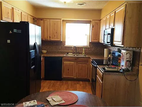 2208 Queensbury Way, Fort Smith, AR 72908 photo 2