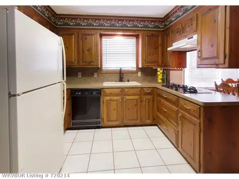 8020 Mark Ln, Fort Smith, AR 72903 photo 5