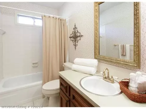 8020 Mark Ln, Fort Smith, AR 72903 photo 9