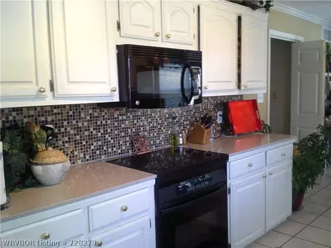 2413 S 87th Dr, Fort Smith, AR 72903 photo 3