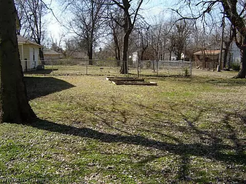 2125 N 14th St, Fort Smith, AR 72904 photo 4