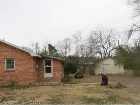 247 E 8th St, Waldron, AR 72958 photo 10