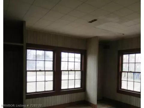 247 E 8th St, Waldron, AR 72958 photo 5