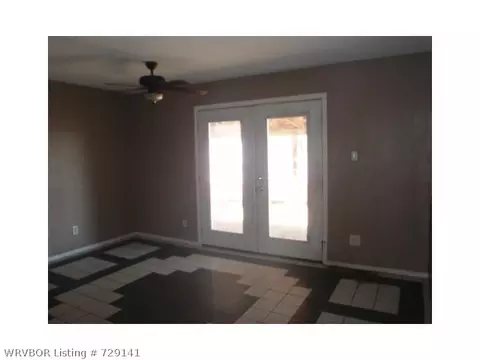 1398 15th Ter, Barling, AR 72923 photo 7