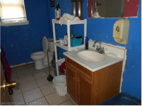 1407 12 Ter, Barling, AR 72923 photo 3