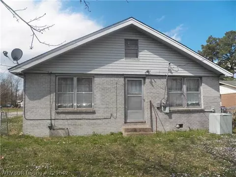 2020 N 29th St, Fort Smith, AR 72904 photo 3