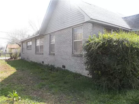 2020 N 29th St, Fort Smith, AR 72904 photo 4