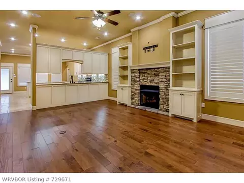 8814 Wildwood Way, Fort Smith, AR 72908 photo 4