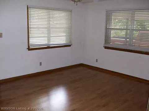 1902 Kris Dr, Ozark, AR 72949 photo 3
