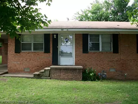 1902 Kris Dr, Ozark, AR 72949 photo 1